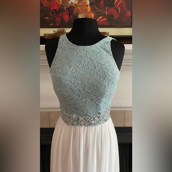 Jodi Kristopher Aqua Lace Bodice and White Chiffon Gown with Sequin Accents. - Picture 4 of 5